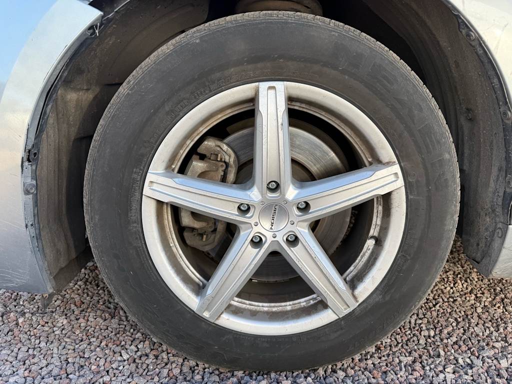 Thumbnail: 2017 Toyota Sienna - 5