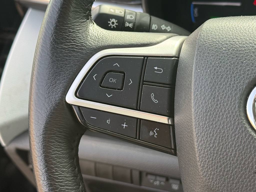 Thumbnail: 2025 Toyota Sienna - 21