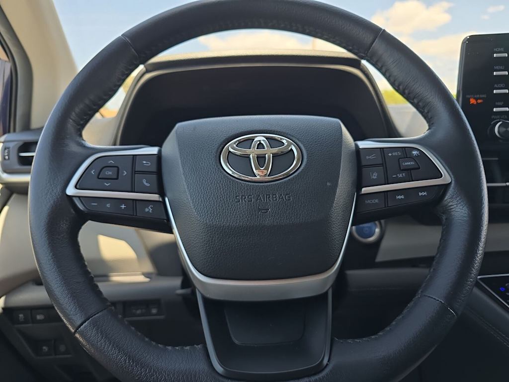 Thumbnail: 2024 Toyota Sienna - 12