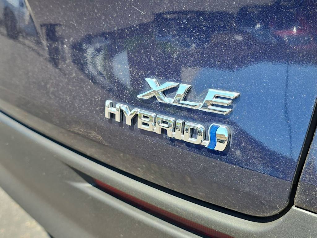 Thumbnail: 2024 Toyota Sienna - 6