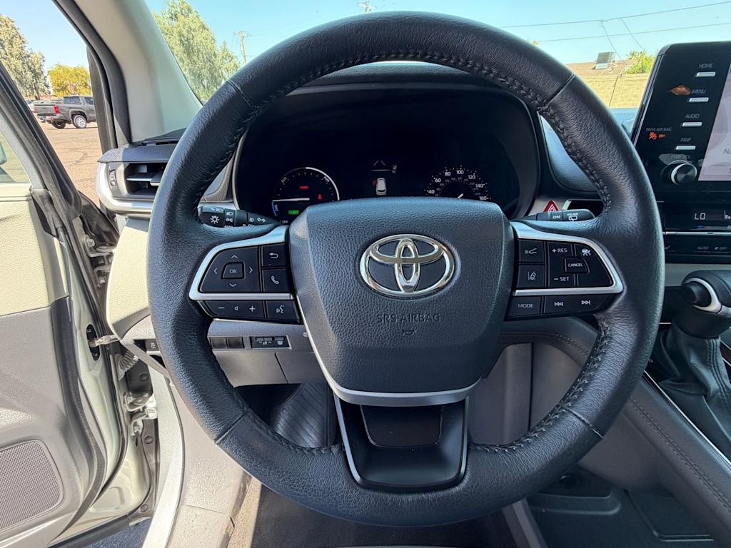 Thumbnail: 2024 Toyota Sienna - 2