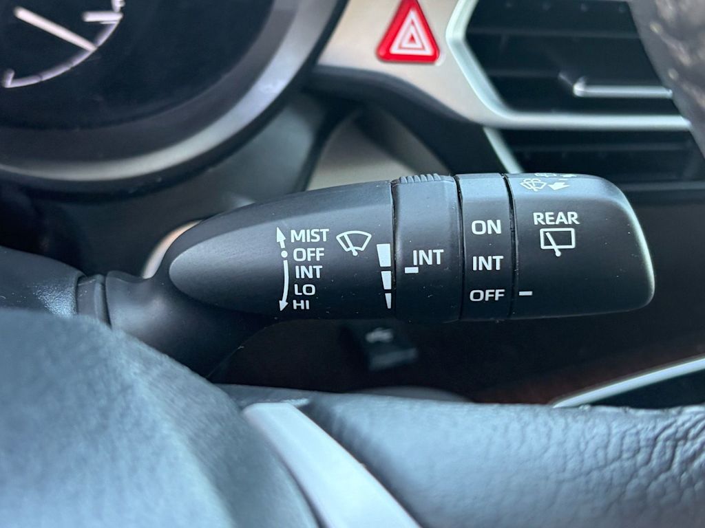 Thumbnail: 2024 Toyota Sienna - 8