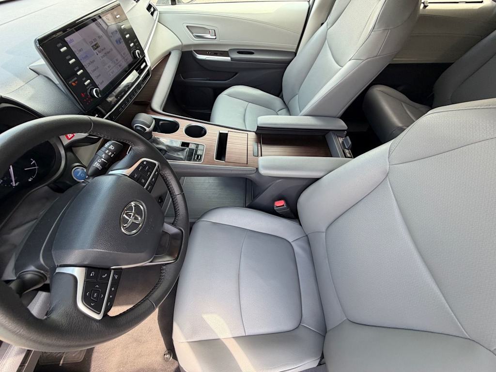 Thumbnail: 2024 Toyota Sienna - 9