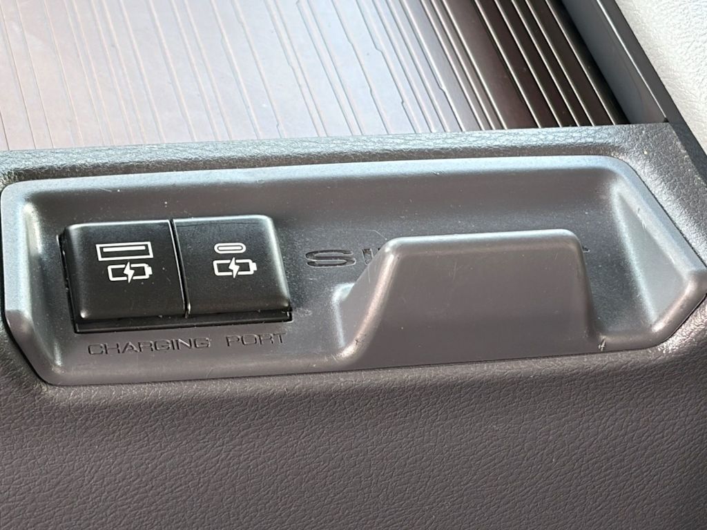 Thumbnail: 2024 Toyota Sienna - 19