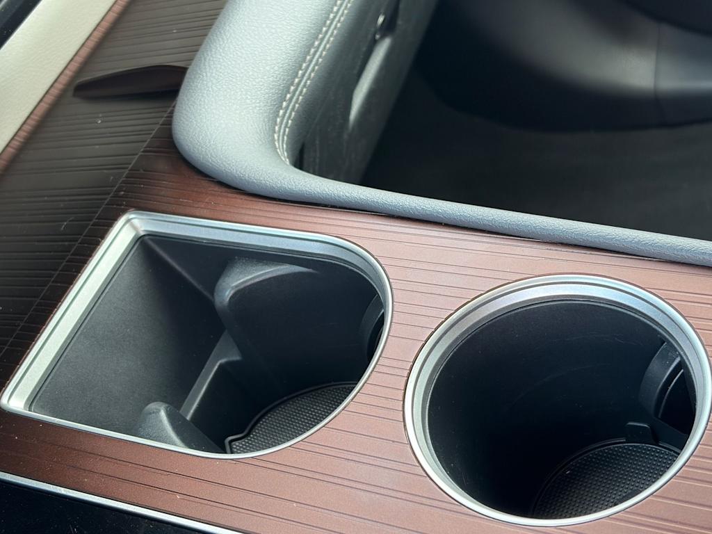 Thumbnail: 2024 Toyota Sienna - 30