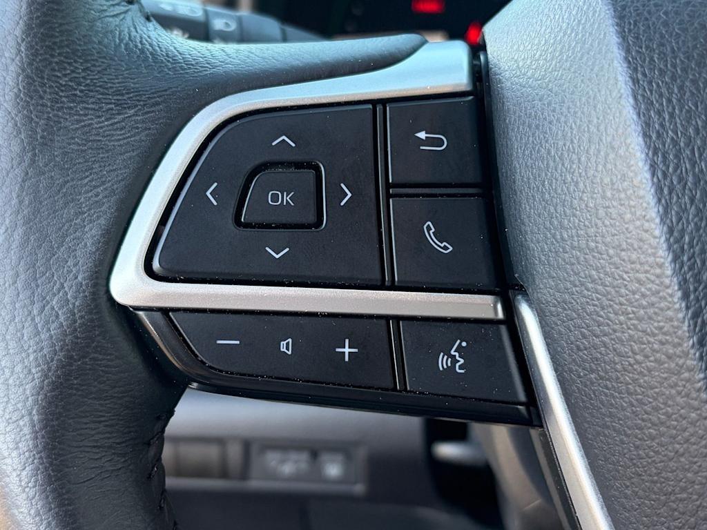 Thumbnail: 2025 Toyota Sienna - 15