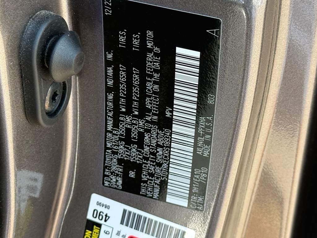Thumbnail: 2024 Toyota Sienna - 34