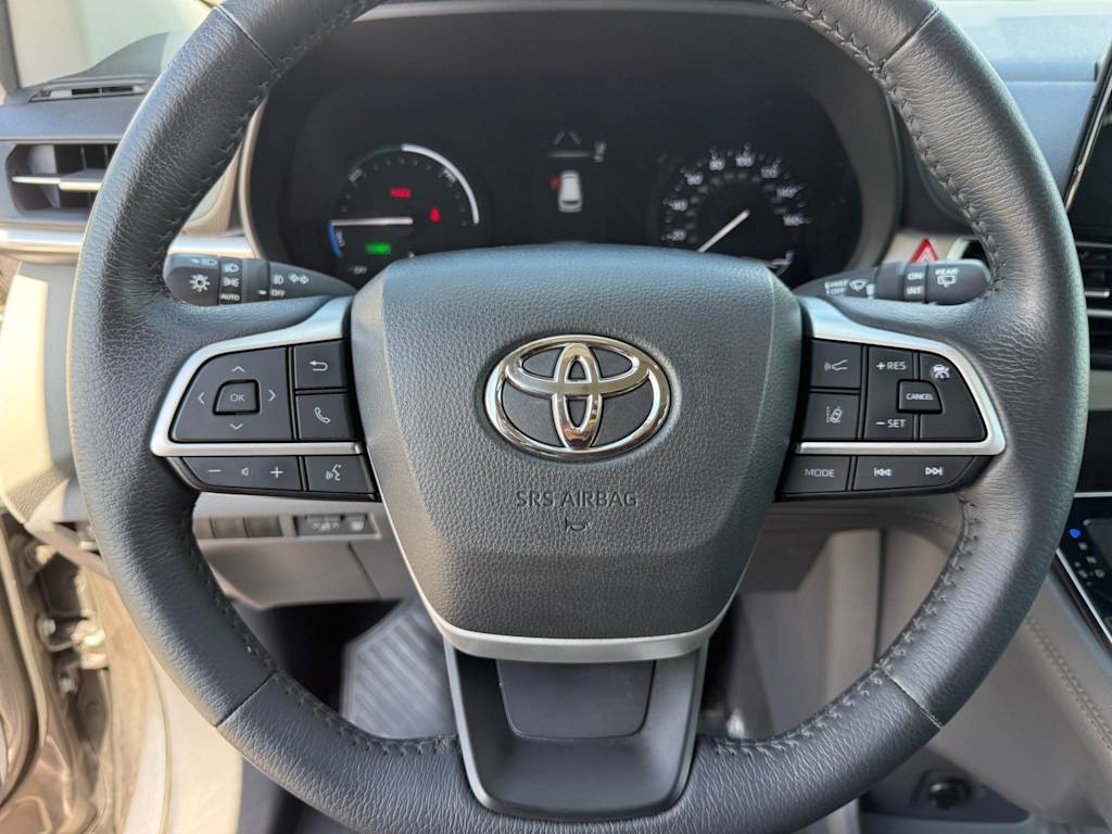 Thumbnail: 2024 Toyota Sienna - 21