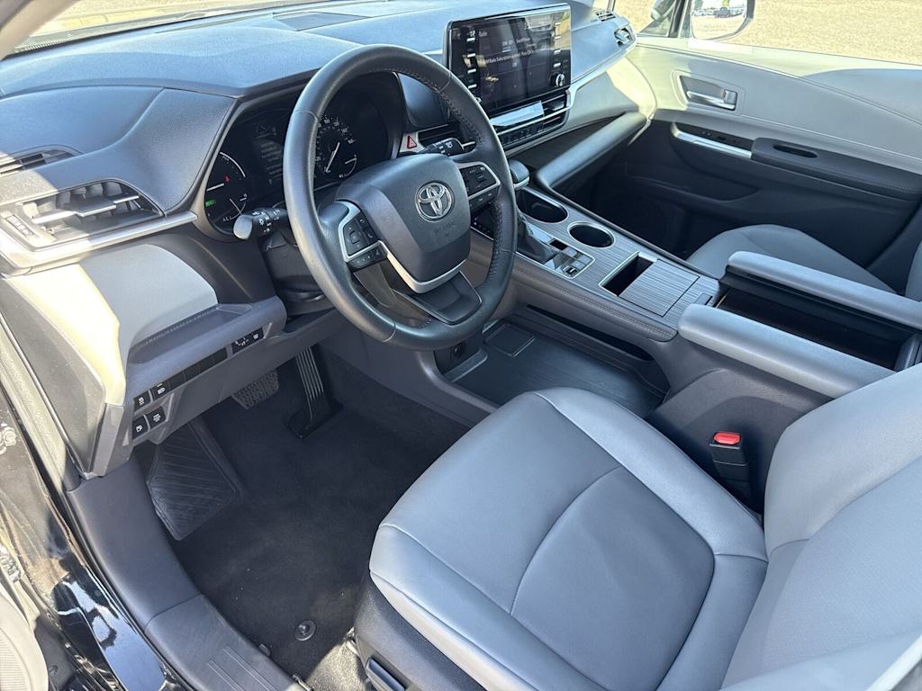 Thumbnail: 2024 Toyota Sienna - 9