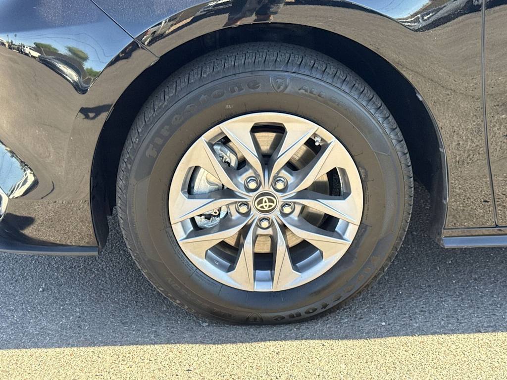 Thumbnail: 2024 Toyota Sienna - 7