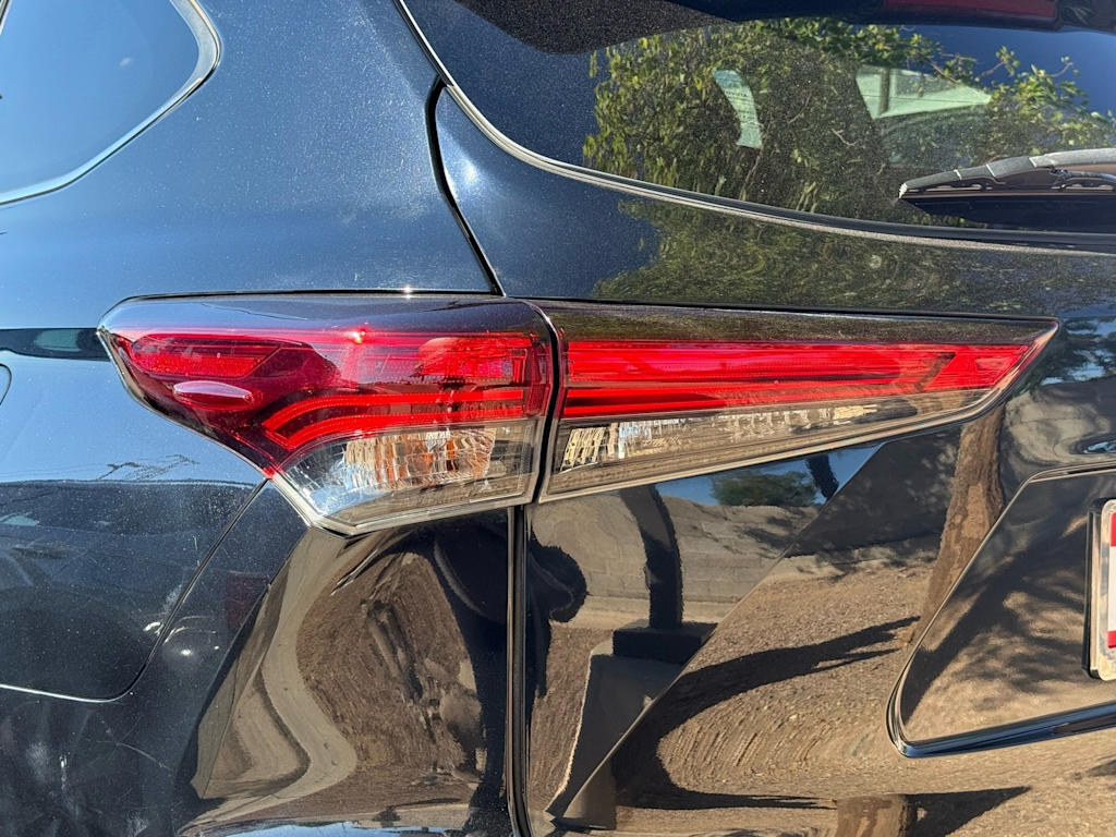 Thumbnail: 2020 Toyota Highlander - 20