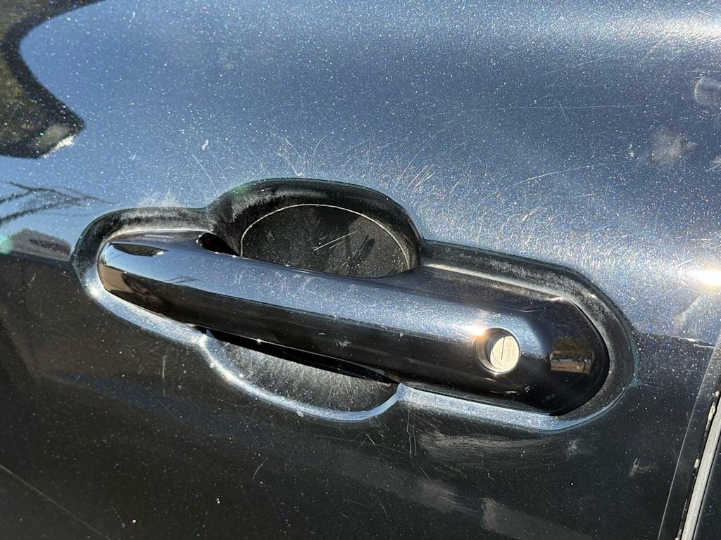 Thumbnail: 2020 Toyota Highlander - 18