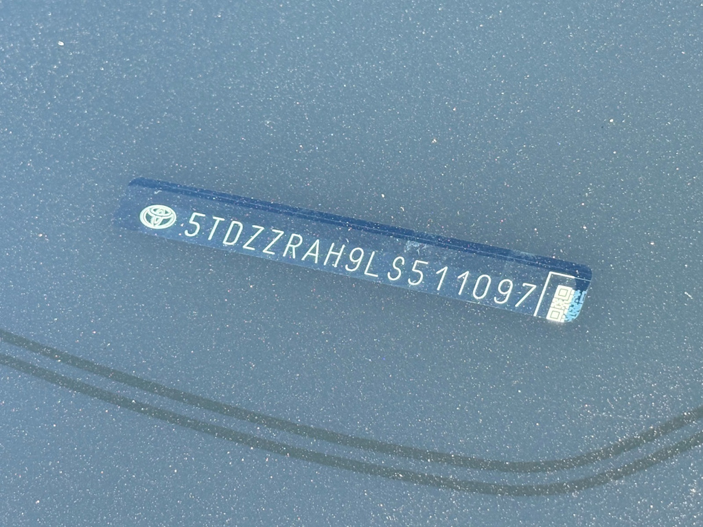 Thumbnail: 2020 Toyota Highlander - 12