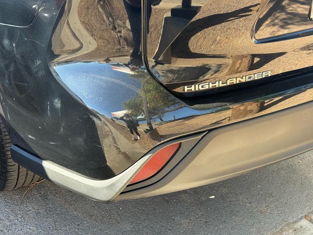 Thumbnail: 2020 Toyota Highlander - 21