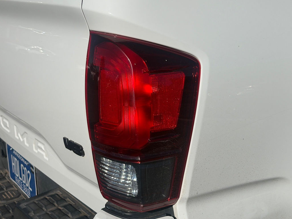 Thumbnail: 2021 Toyota Tacoma - 19