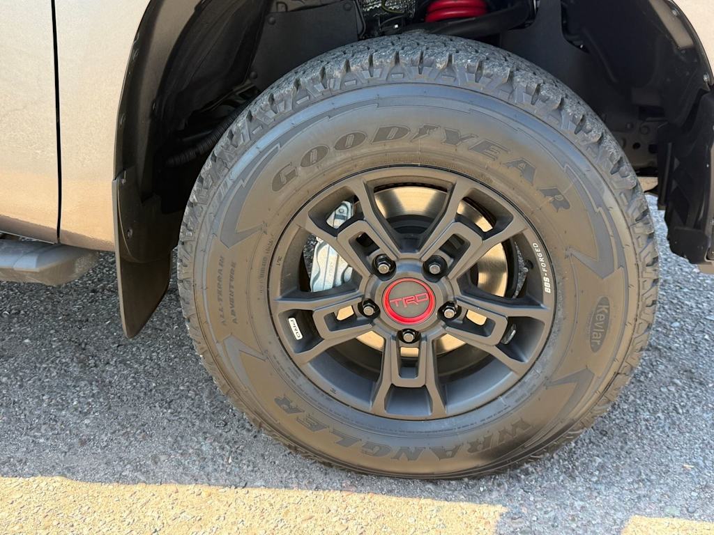 Thumbnail: 2021 Toyota Tundra - 8