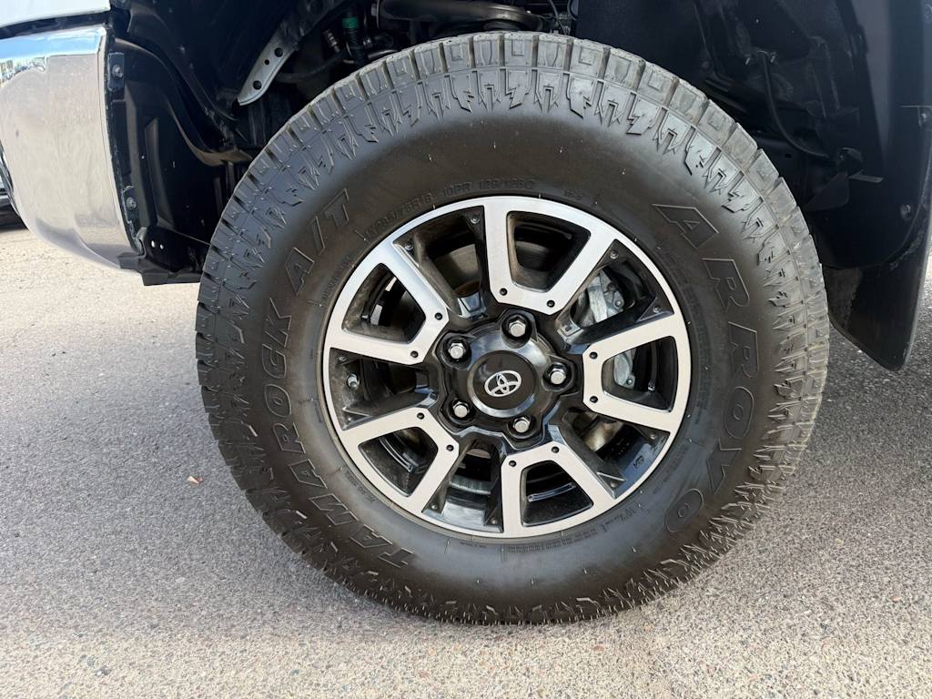 Thumbnail: 2021 Toyota Tundra - 8
