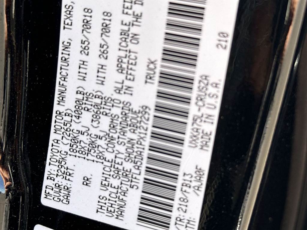 Thumbnail: 2023 Toyota Tundra - 17