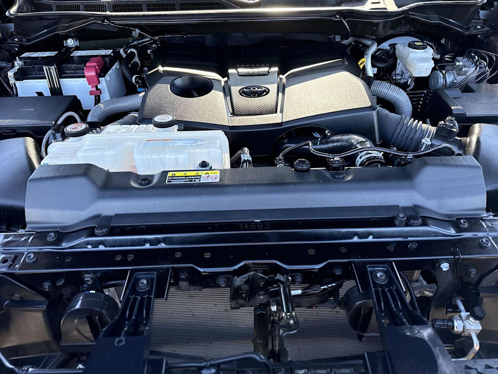 Thumbnail: 2023 Toyota Tundra - 9