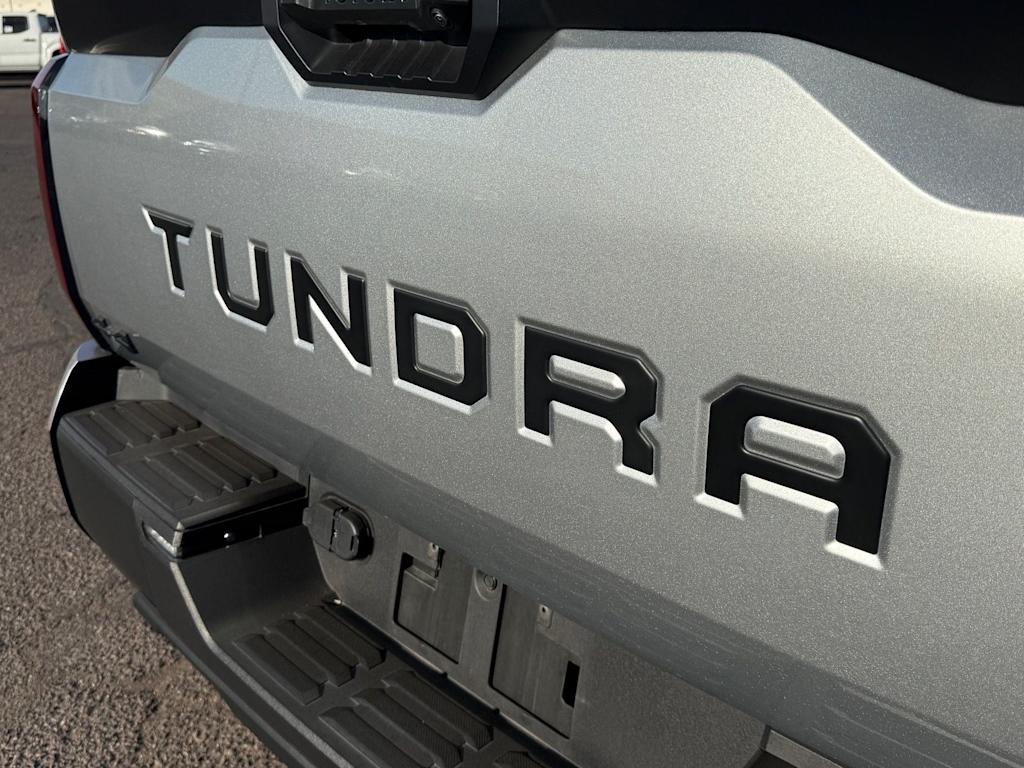 Thumbnail: 2025 Toyota Tundra - 18