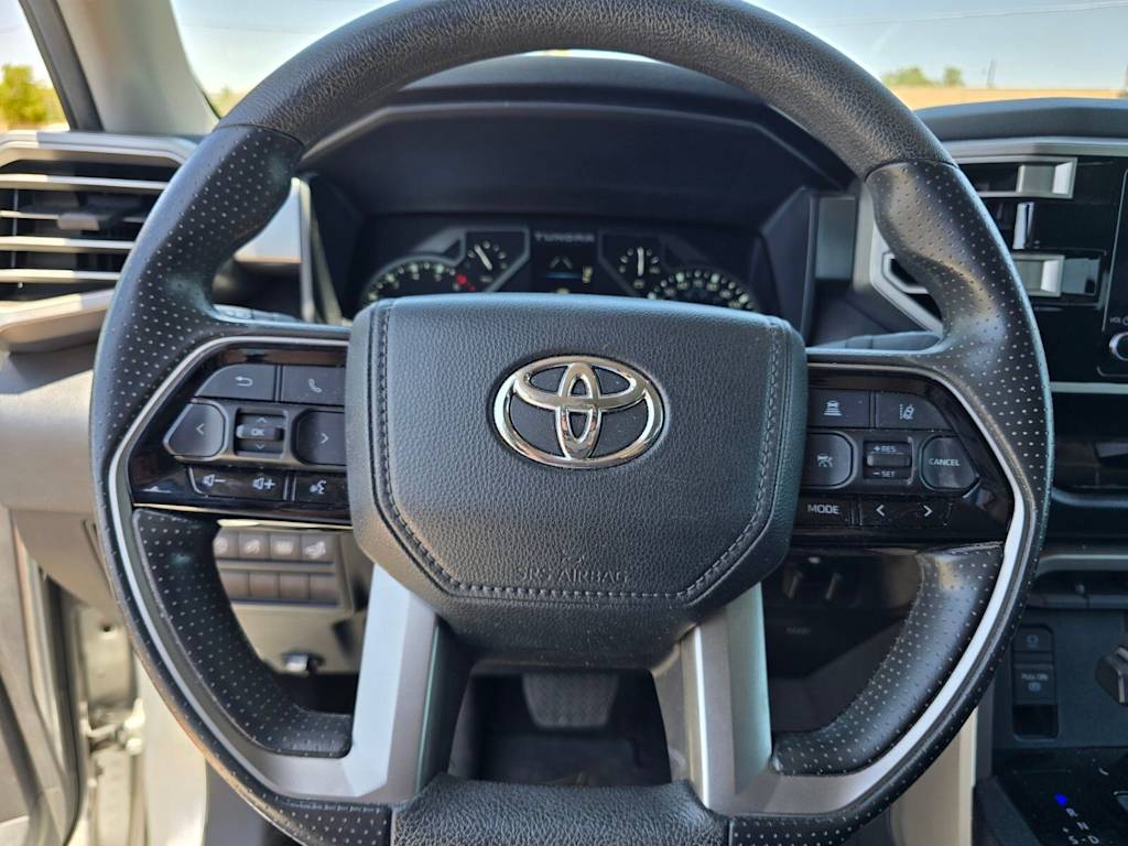 Thumbnail: 2022 Toyota Tundra - 8
