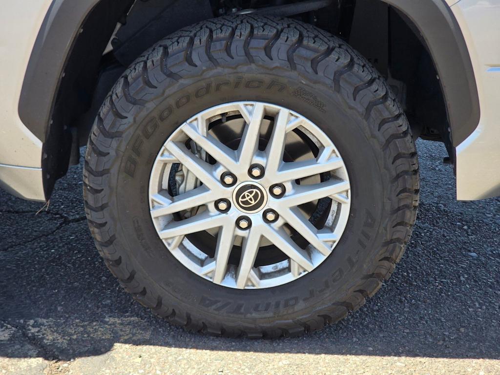 Thumbnail: 2022 Toyota Tundra - 7