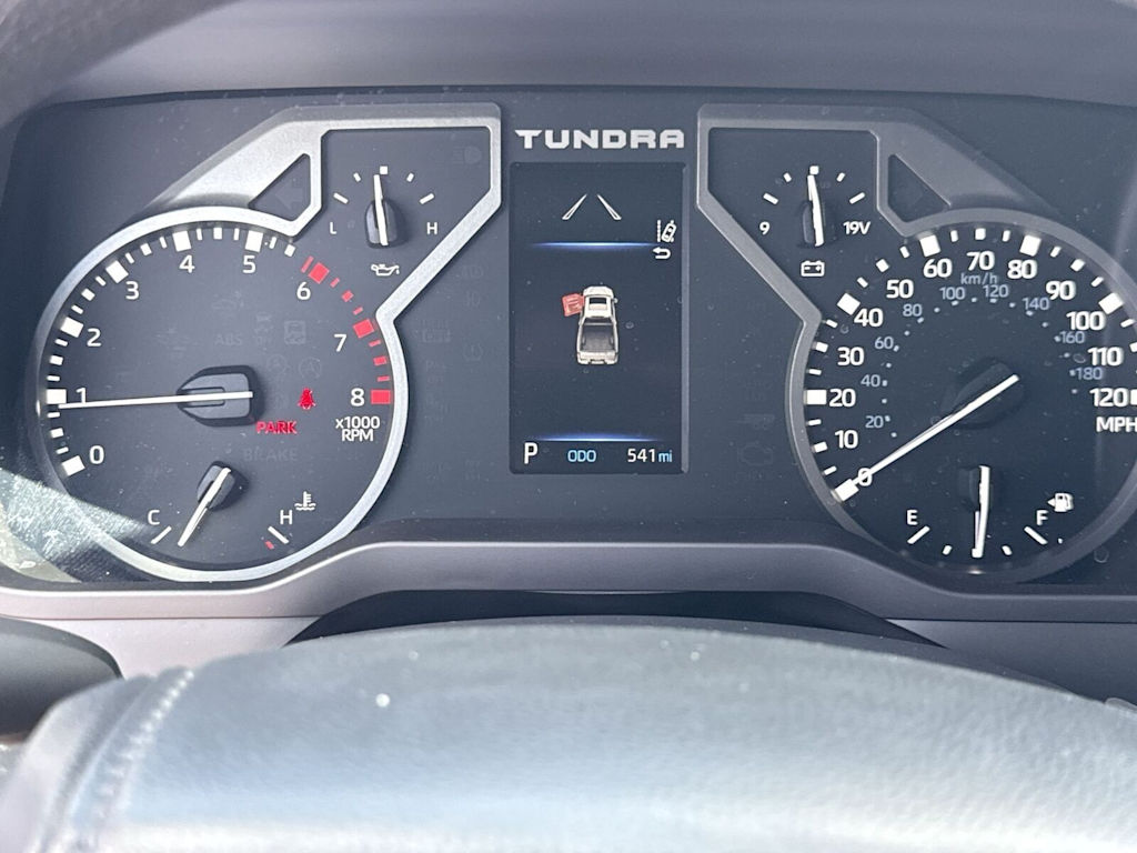 Thumbnail: 2024 Toyota Tundra - 17