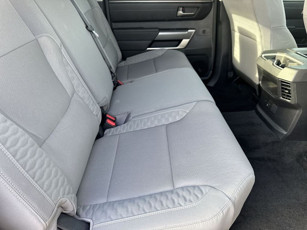 Thumbnail: 2024 Toyota Tundra - 10