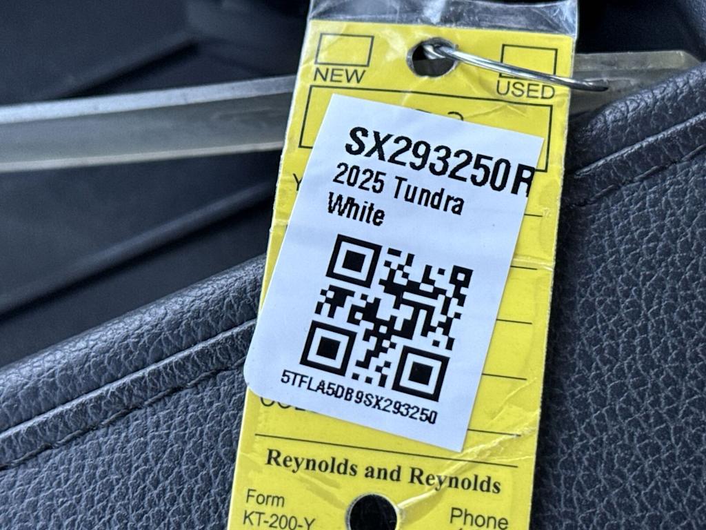 Thumbnail: 2025 Toyota Tundra - 32