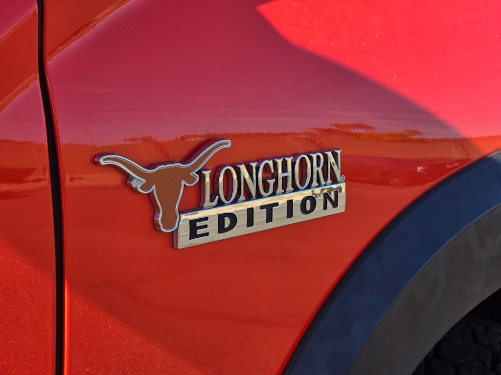 Thumbnail: 2023 Toyota Tundra - 7