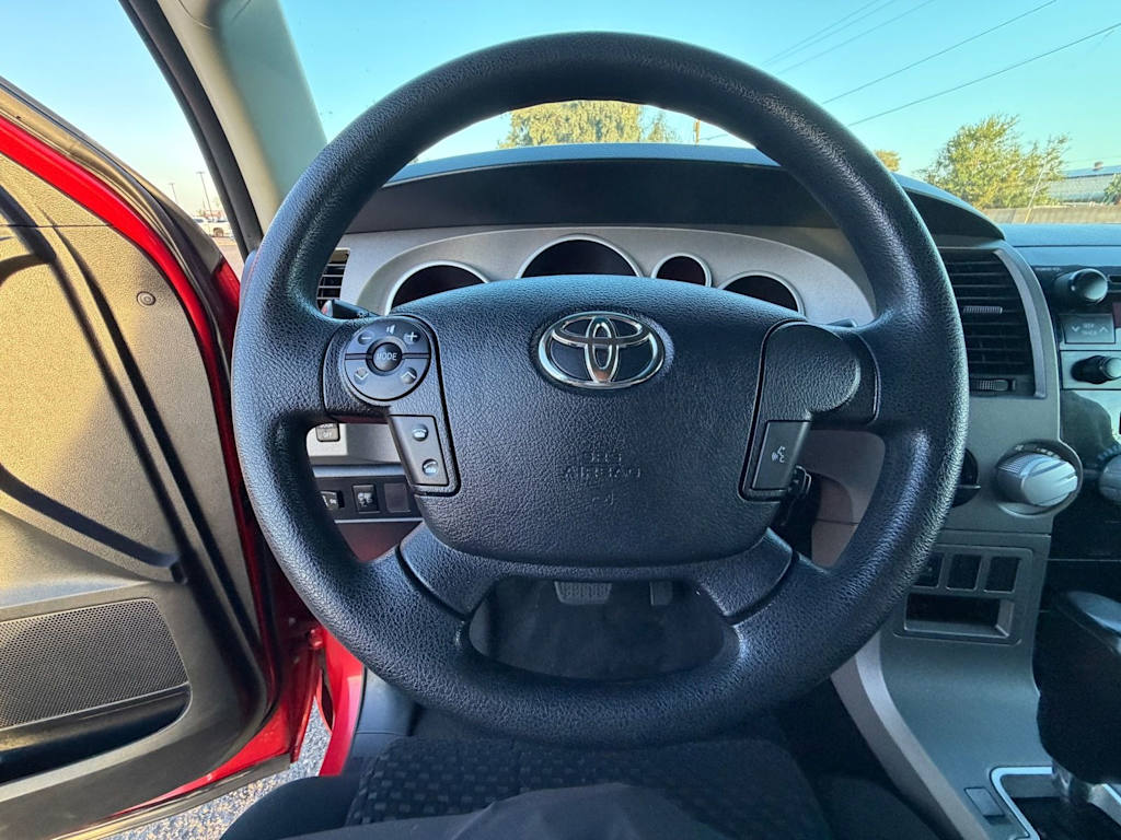 Thumbnail: 2013 Toyota Tundra - 2