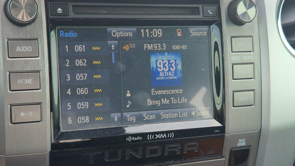 Thumbnail: 2019 Toyota Tundra - 24