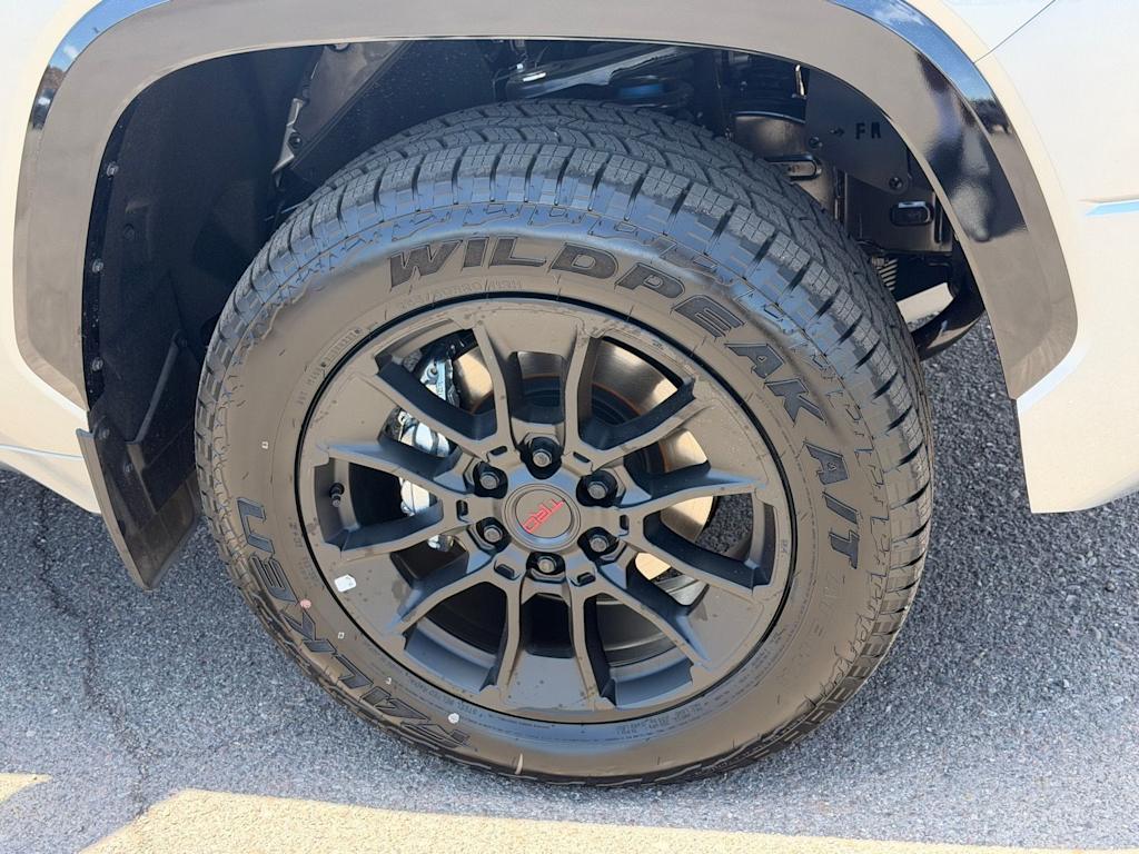 Thumbnail: 2026 Toyota Tundra - 6