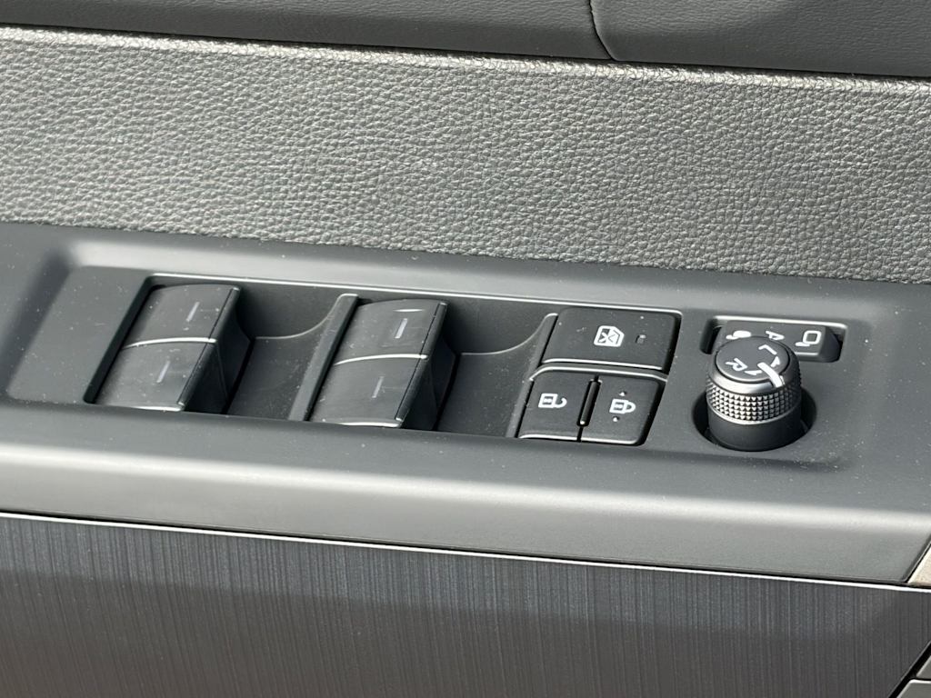 Thumbnail: 2026 Toyota Tundra - 18