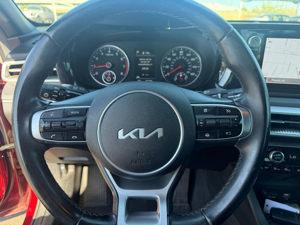 Thumbnail: 2022 Kia K5 - 2