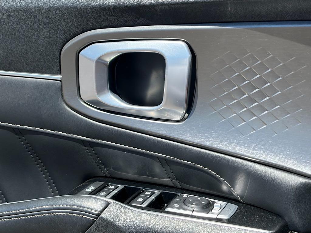 Thumbnail: 2021 Kia Sorento - 24