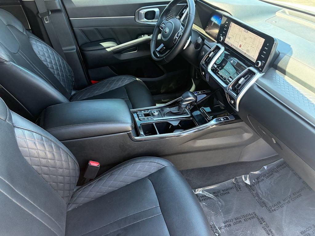 Thumbnail: 2021 Kia Sorento - 8