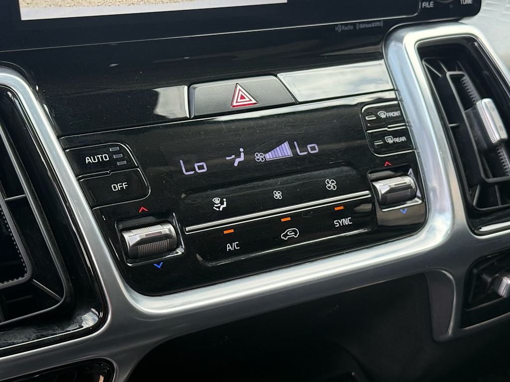 Thumbnail: 2023 Kia Sorento - 26