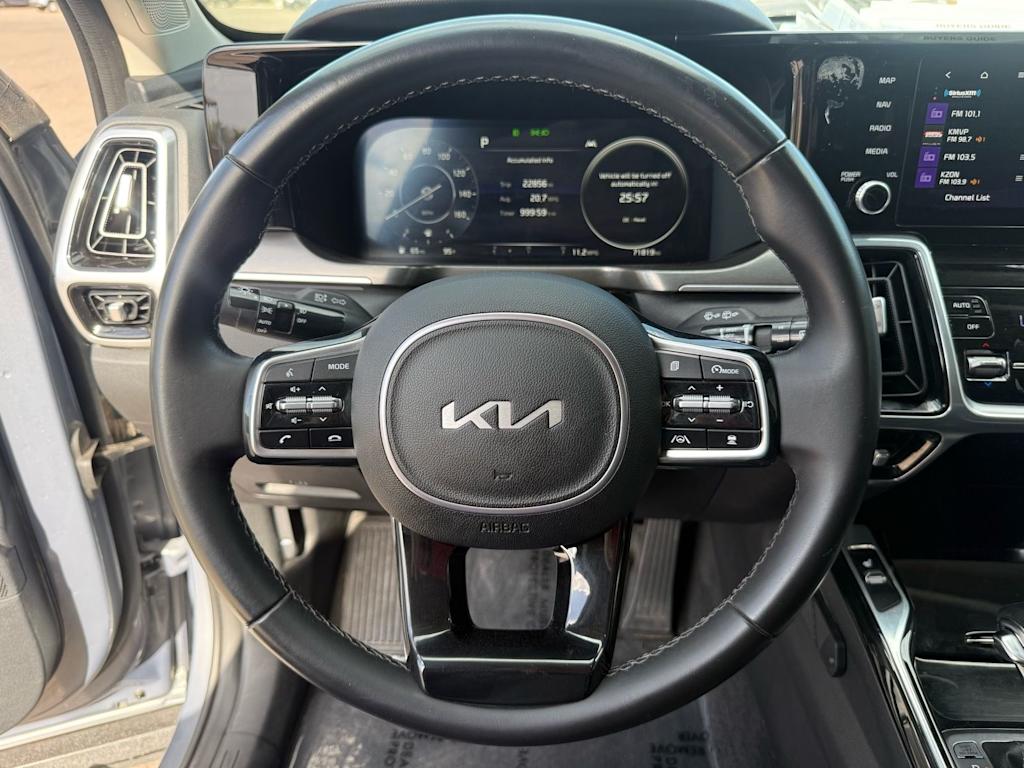 Thumbnail: 2023 Kia Sorento - 2