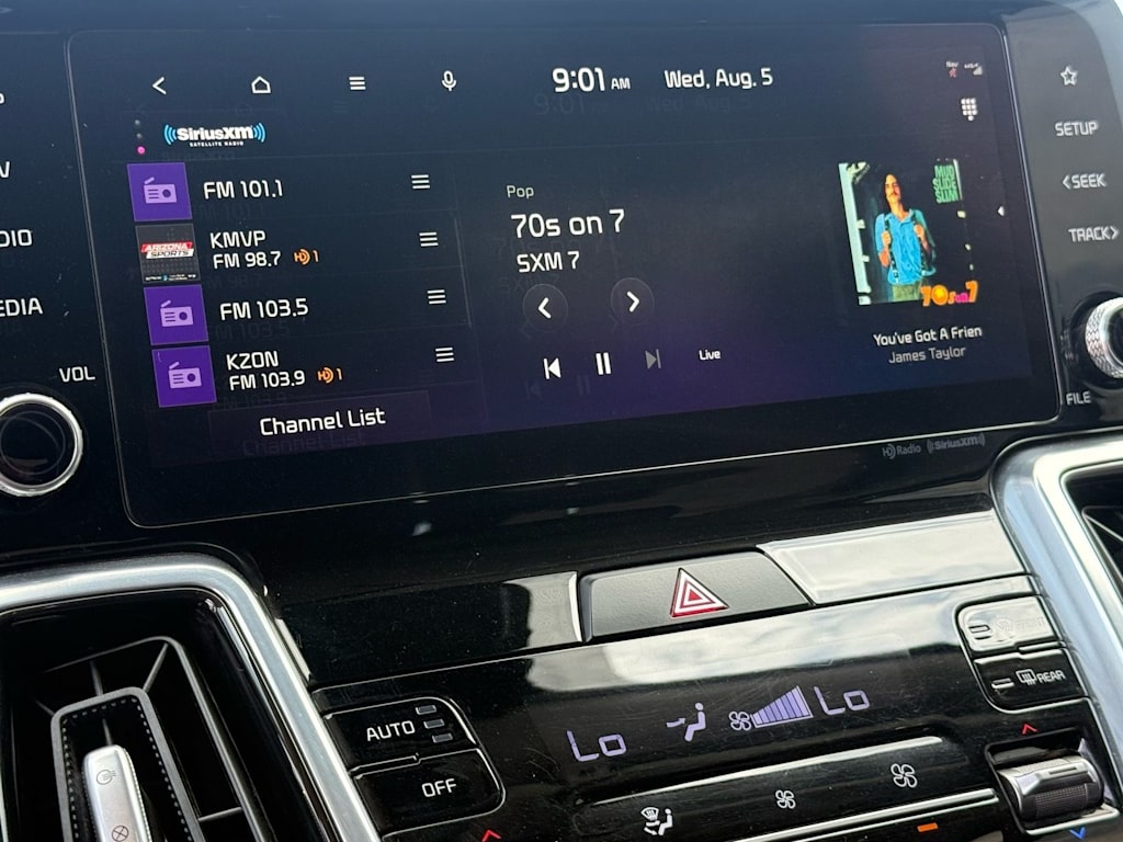 Thumbnail: 2023 Kia Sorento - 12