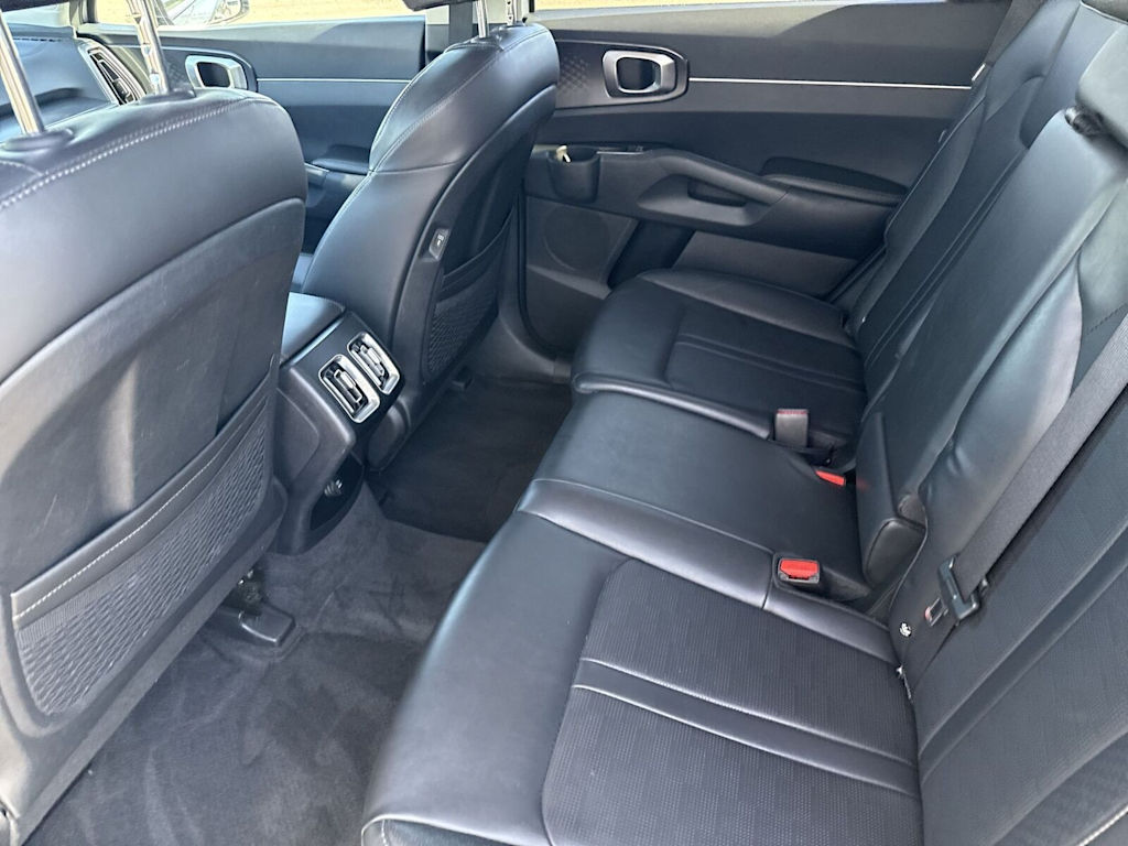 Thumbnail: 2024 Kia Sorento - 21