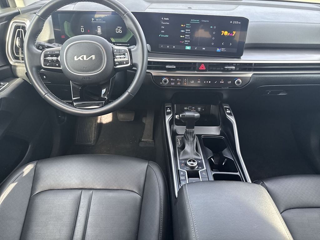 Thumbnail: 2024 Kia Sorento - 2