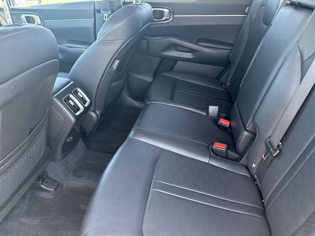 Thumbnail: 2024 Kia Sorento - 23