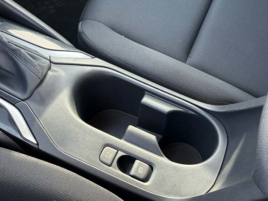 Thumbnail: 2025 Toyota Corolla - 30