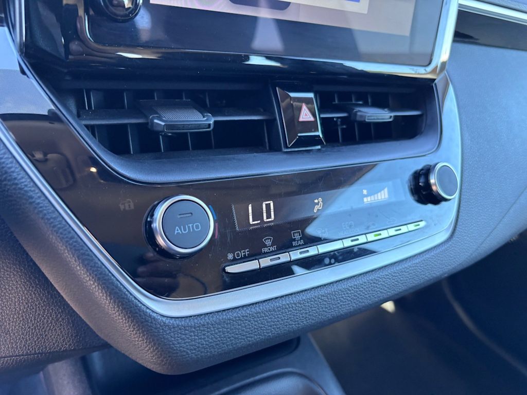 Thumbnail: 2025 Toyota Corolla - 30