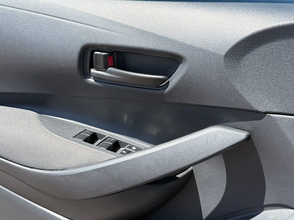 Thumbnail: 2025 Toyota Corolla - 19
