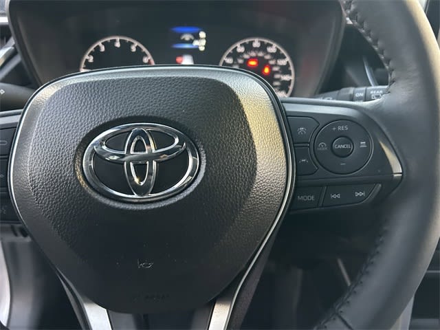 2024 Toyota Corolla Cross SE 27