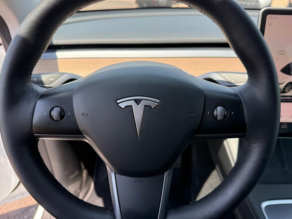 Thumbnail: 2023 Tesla Model Y - 21