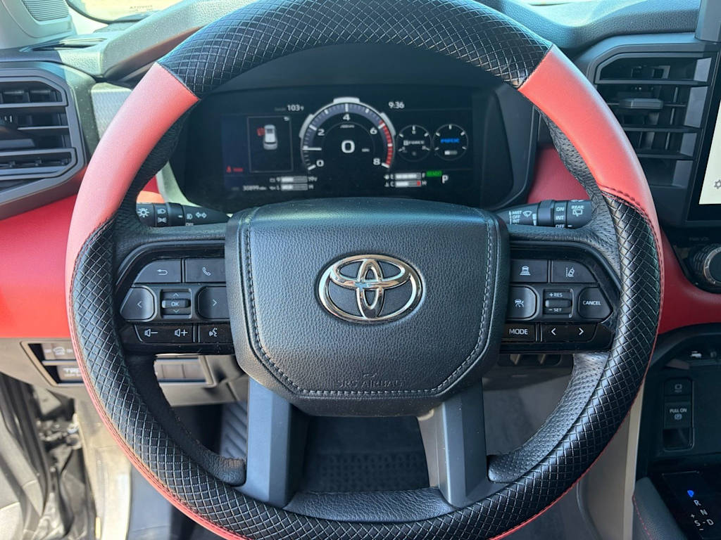 Thumbnail: 2023 Toyota Sequoia - 7