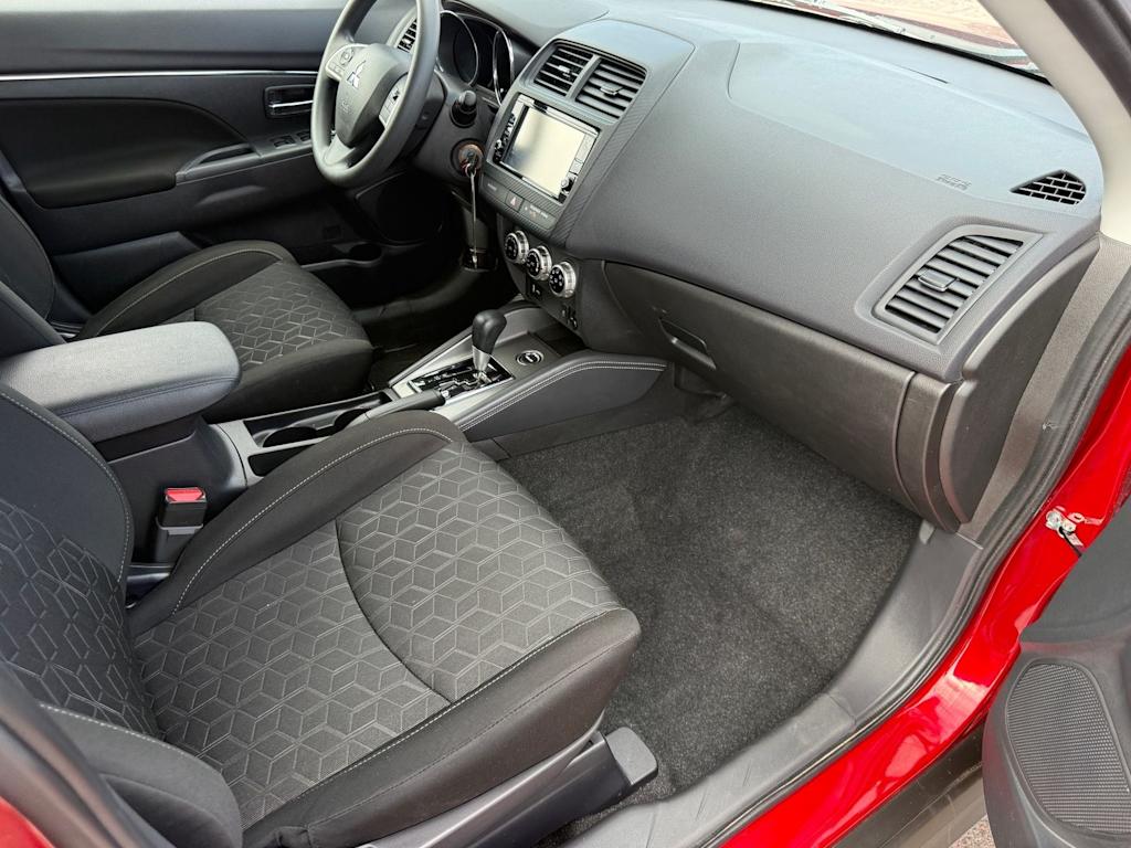 Thumbnail: 2025 Mitsubishi Outlander Sport - 8